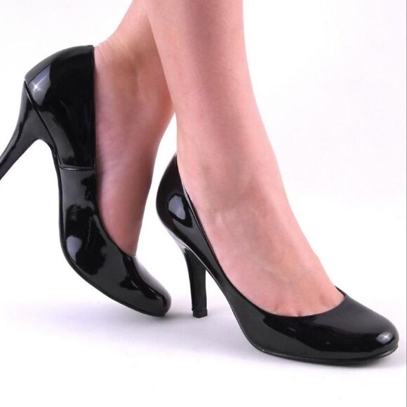 Ferragamo Italian black leather pumps 9 AA - Picture 2 of 11